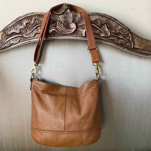 Fossil Pebble Leather Crossbody Bag - Picture 3 of 10